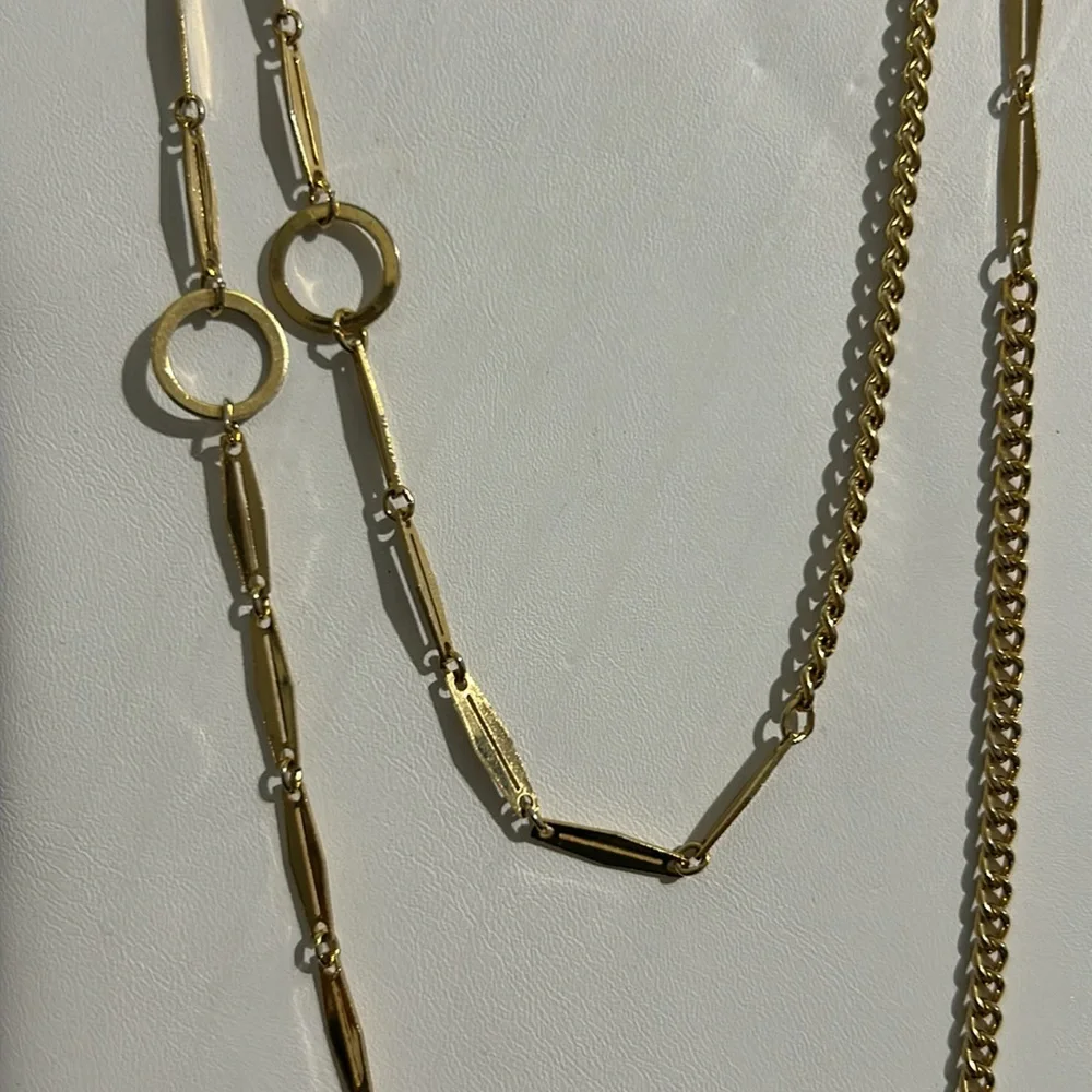 GOLD TONE LONG NECKLACE 53”